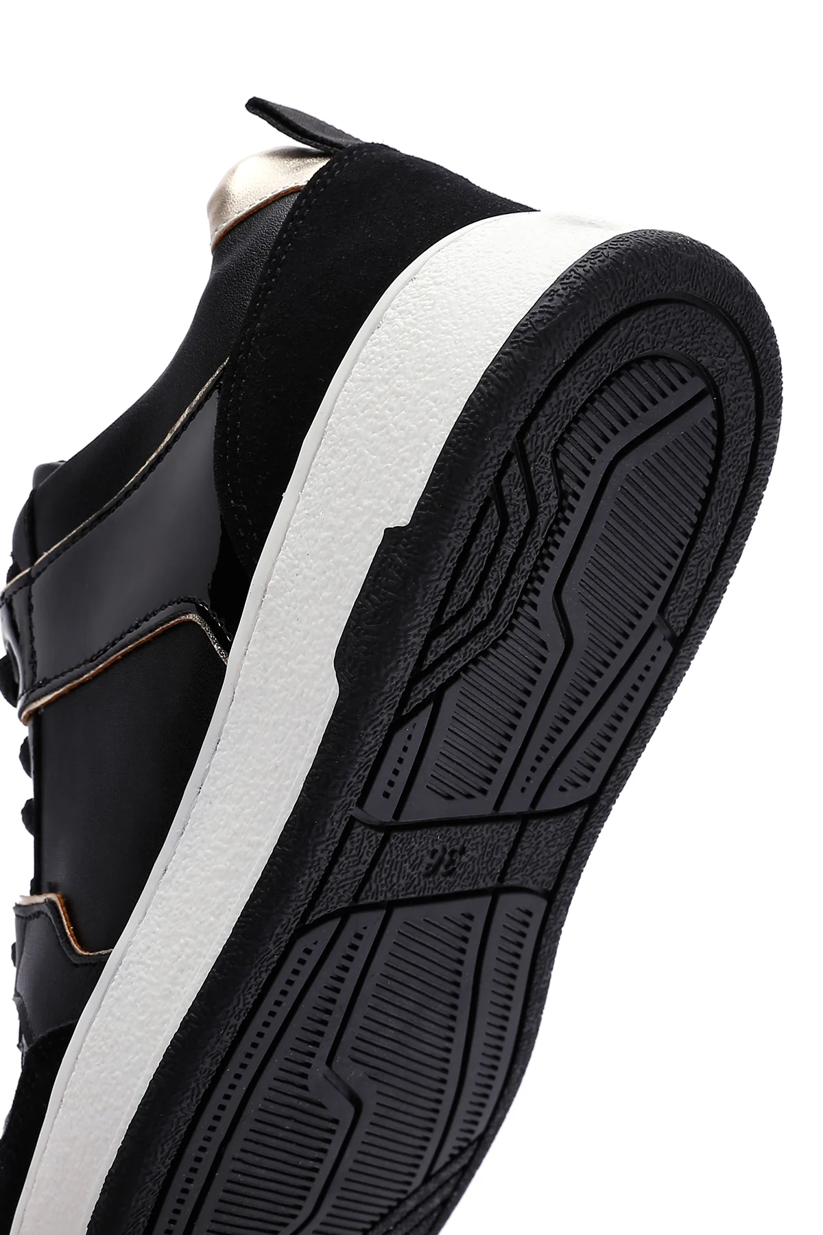 Kadın Siyah Süet Detaylı Sneaker - Image 8