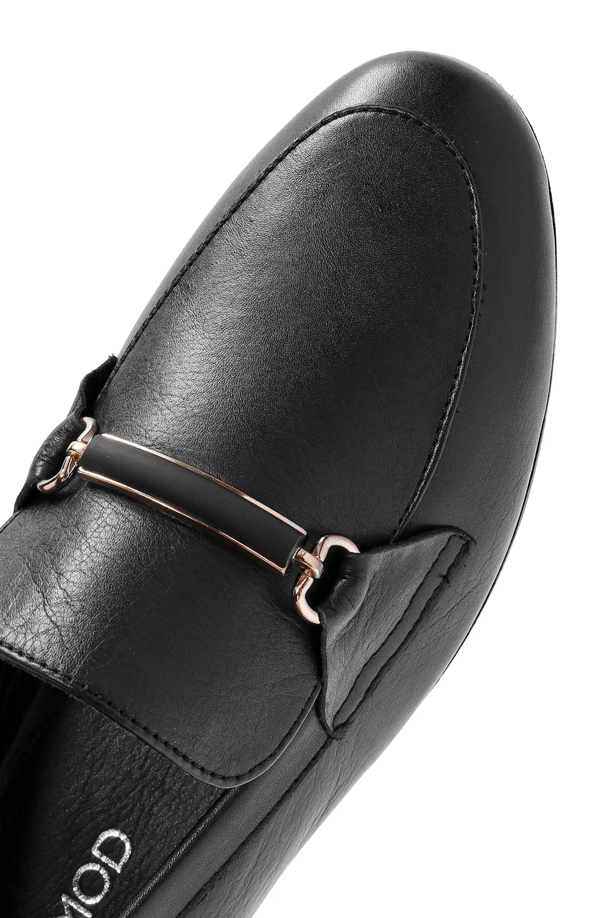 Kadın Siyah Toka Detaylı Deri Maskülen Loafer - Image 9
