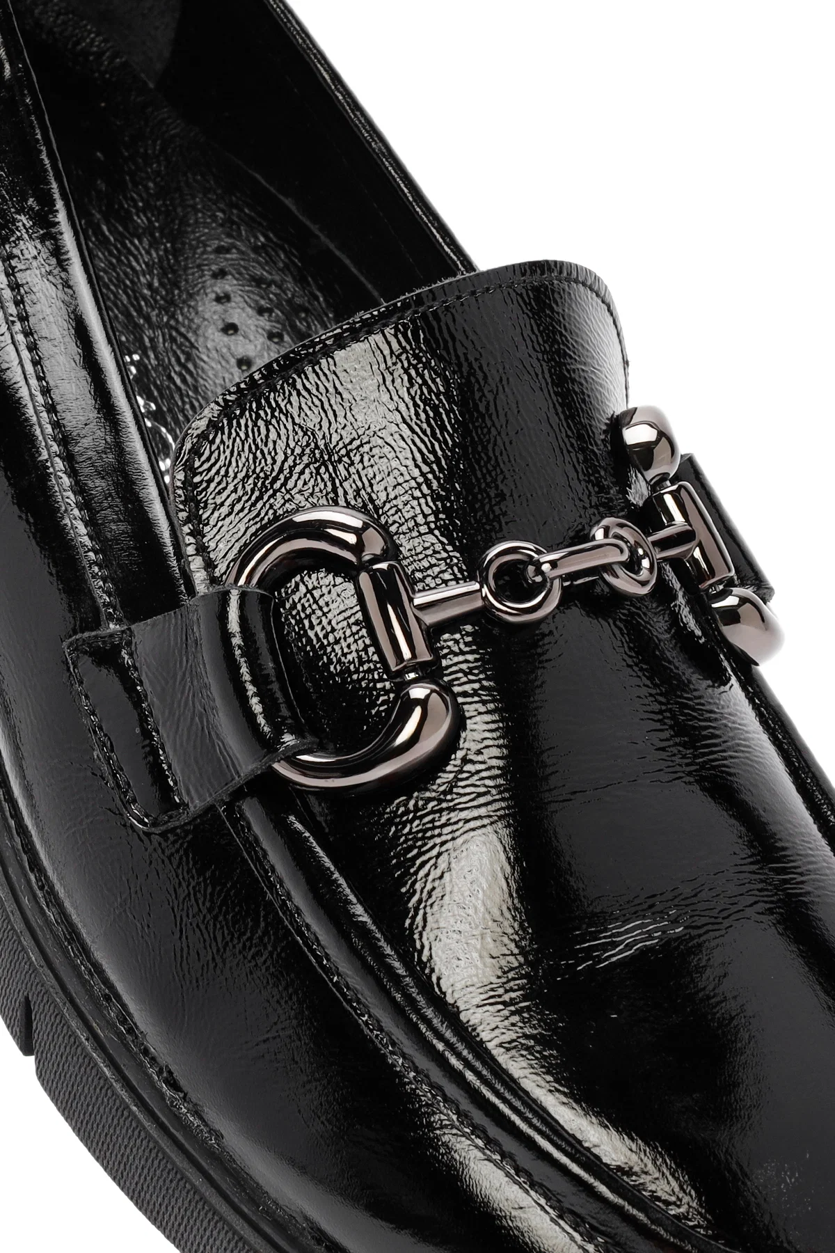 Kadın Siyah Toka Detaylı Rugan Deri Comfort Loafer - Image 10