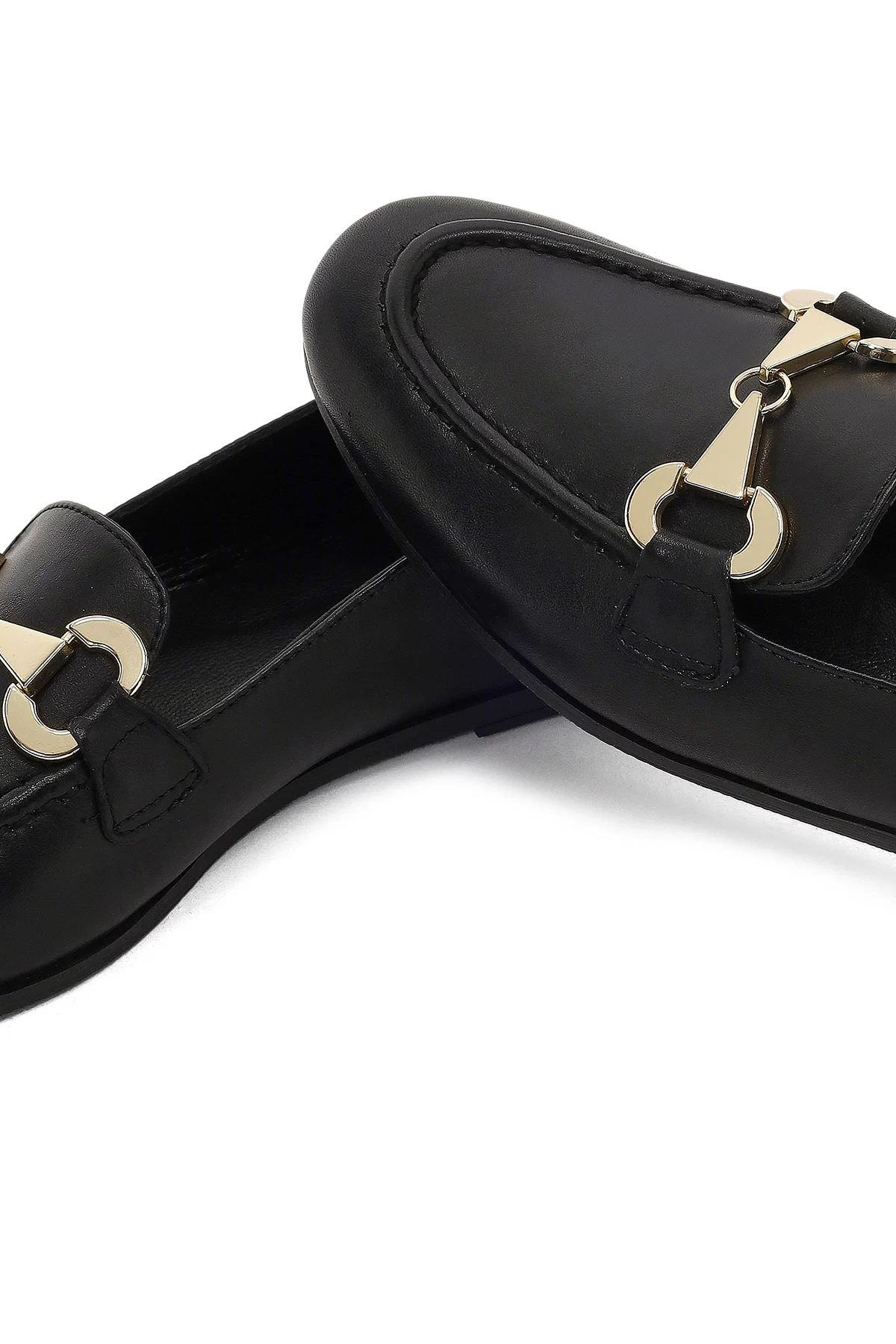 Kadın Siyah Tokalı Deri Loafer - Image 10