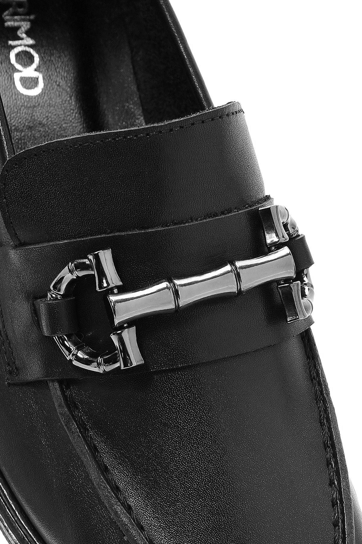 Kadın Siyah Tokalı Deri Maskülen Loafer - Image 9
