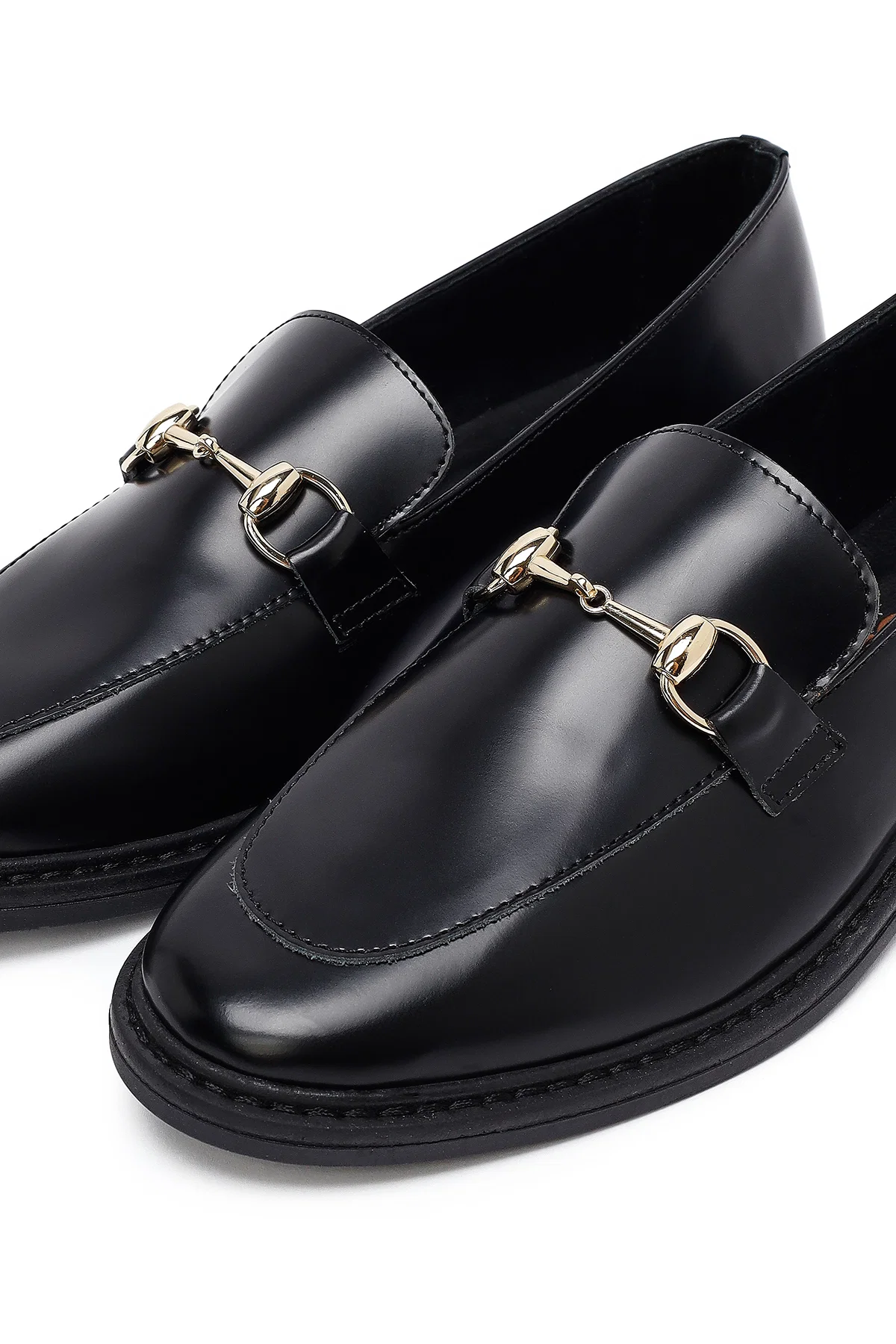 Kadın Siyah Tokalı Deri Maskülen Loafer - Image 9