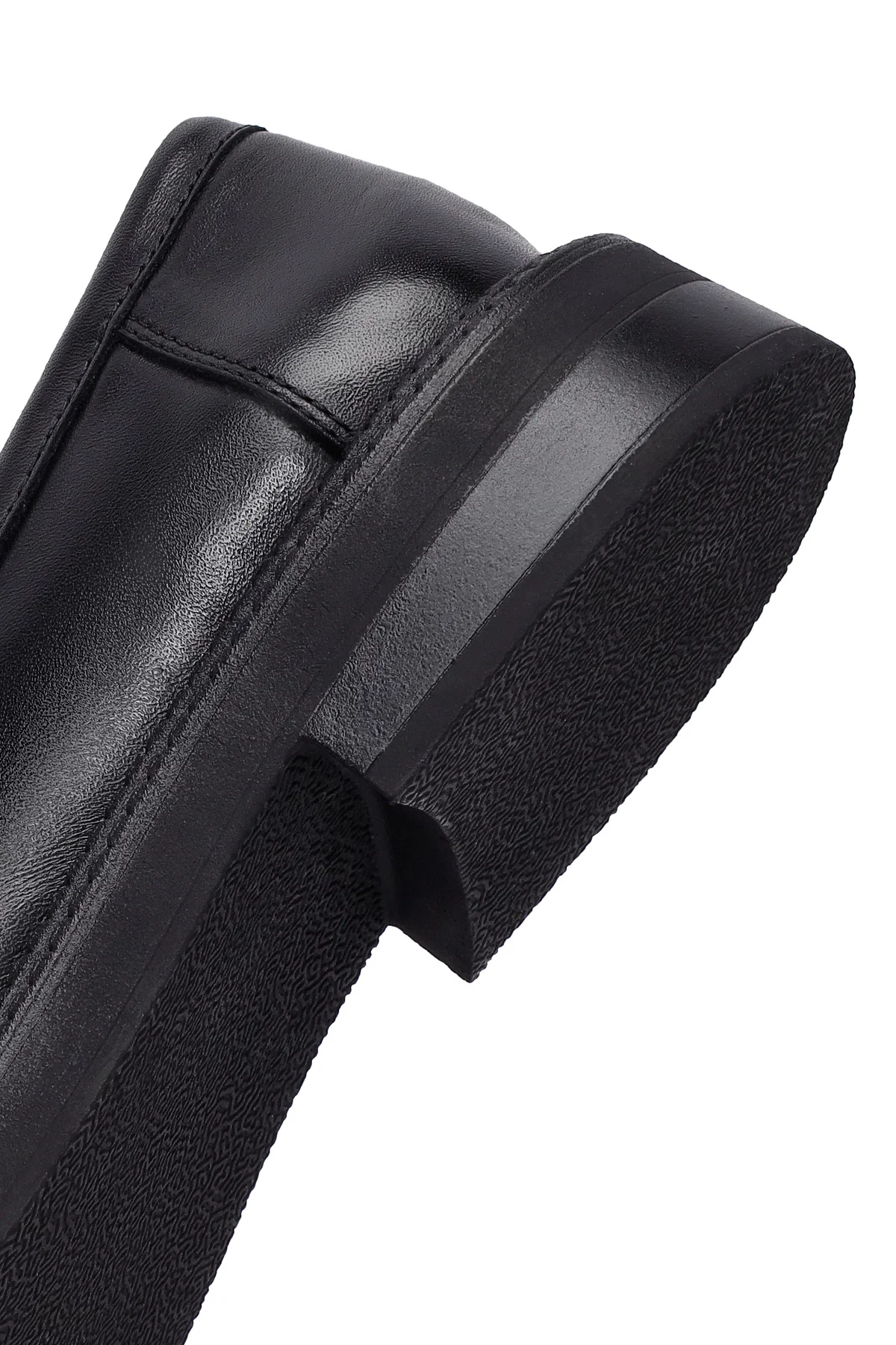 Kadın Siyah Tokalı Deri Maskülen Loafer - Image 8