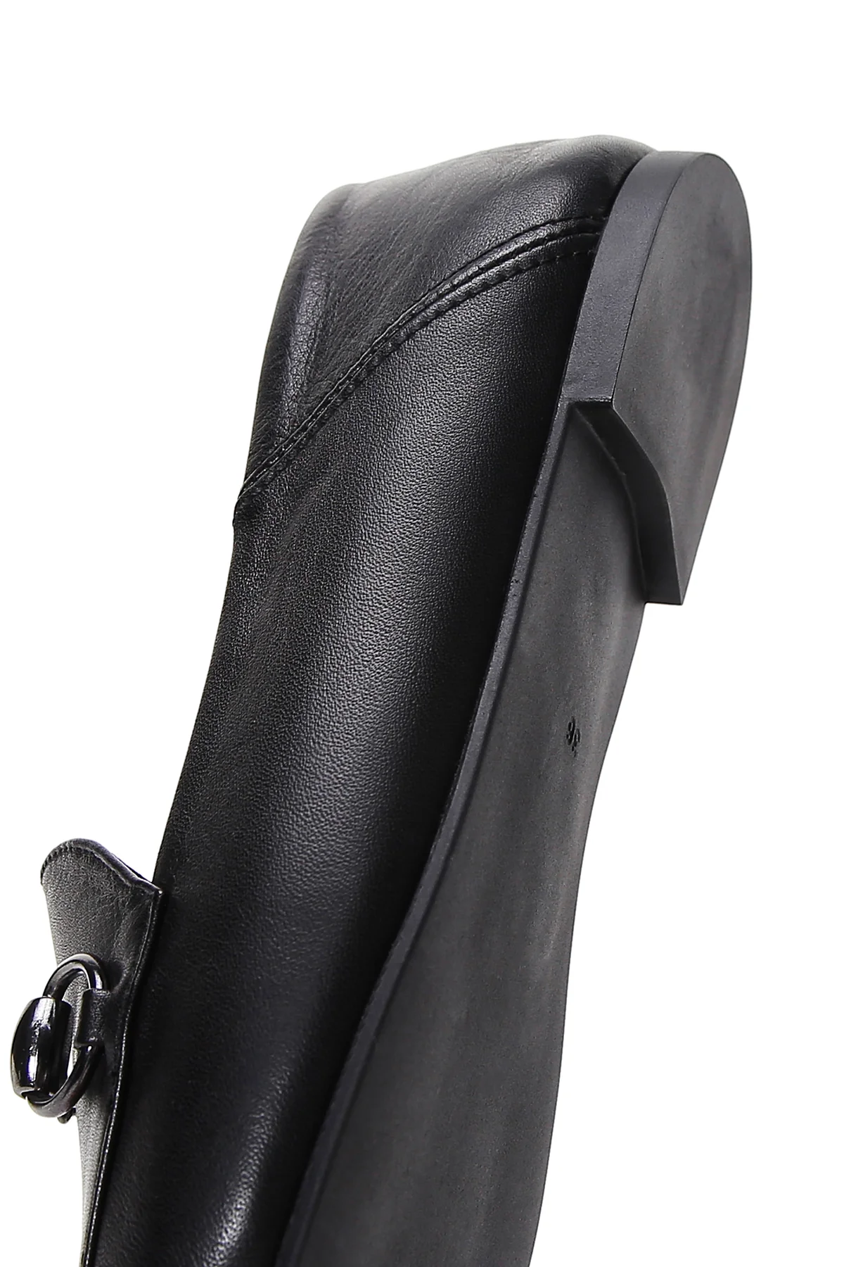 Kadın Siyah Tokalı Deri Maskülen Loafer - Image 8