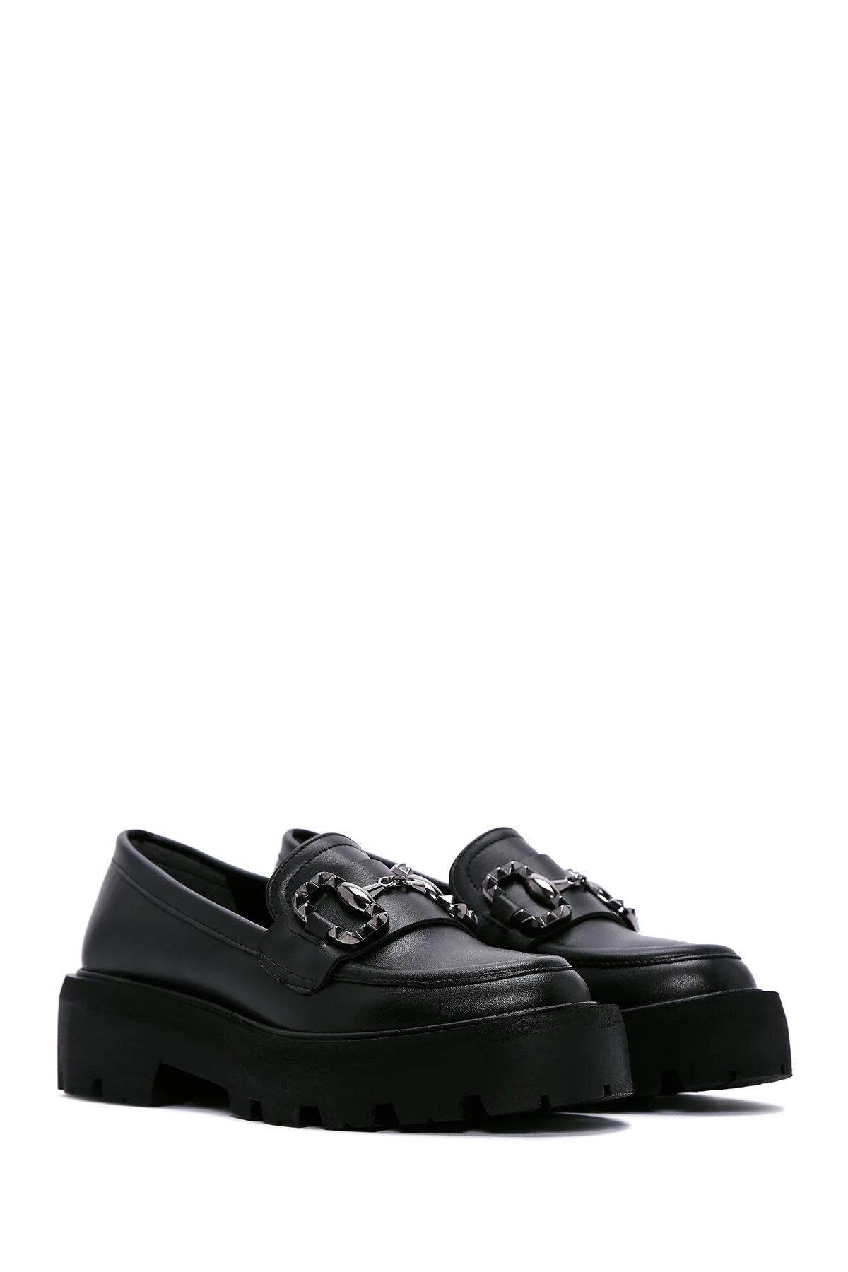 Kadın Siyah Tokalı Kalın Tabanlı Maskülen Loafer - Image 4