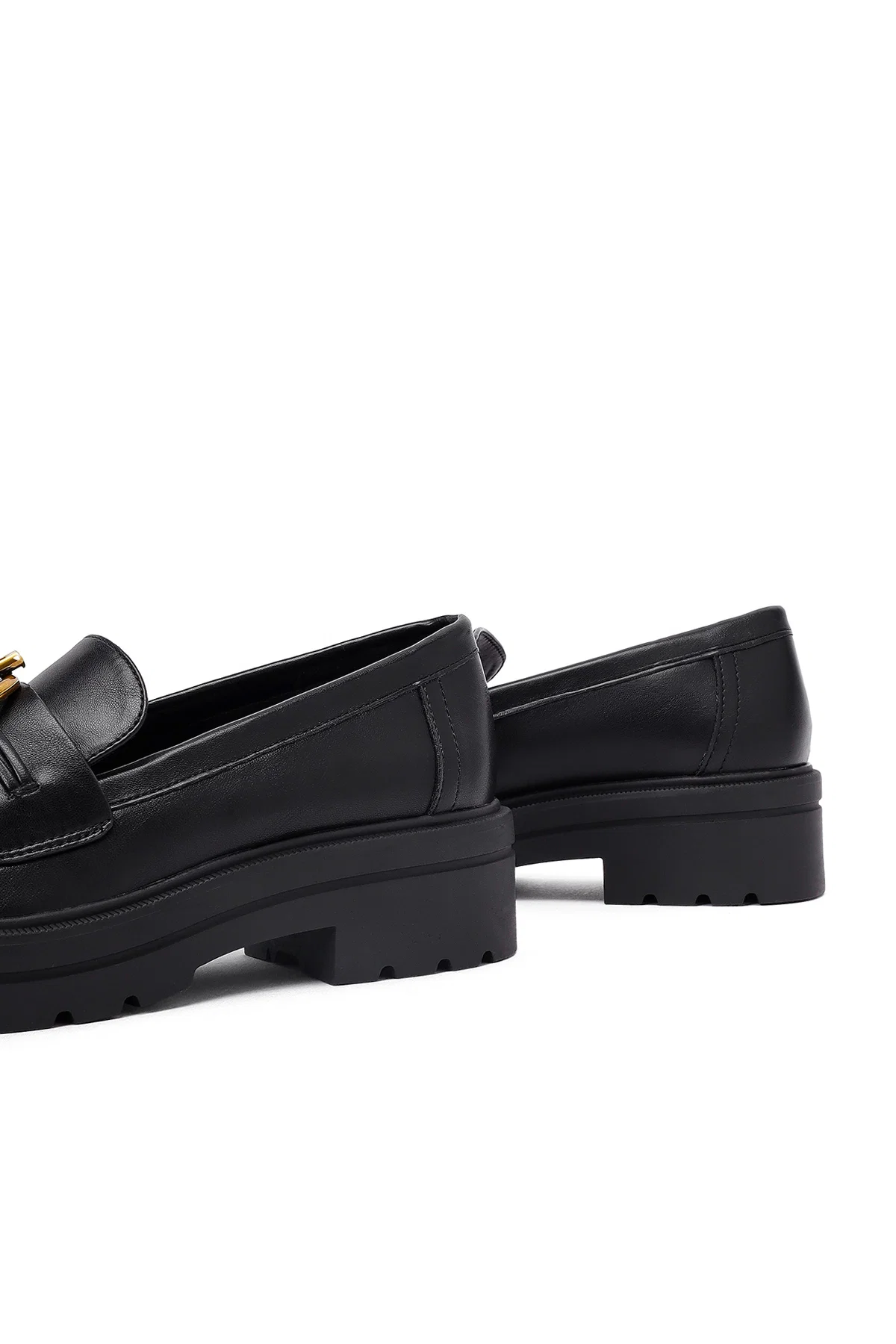 Kadın Siyah Tokalı Kalın Tabanlı Maskülen Loafer - Image 11
