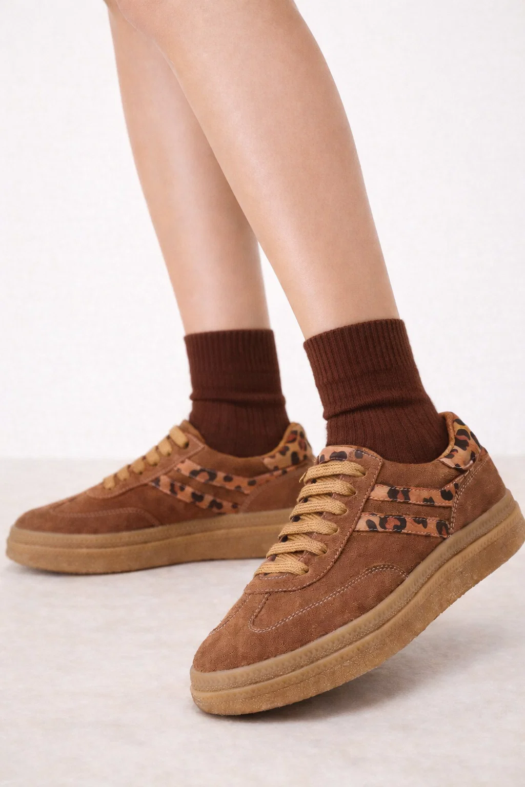 Kadın Taba Bağcıklı Süet Deri Sneaker - Image 2