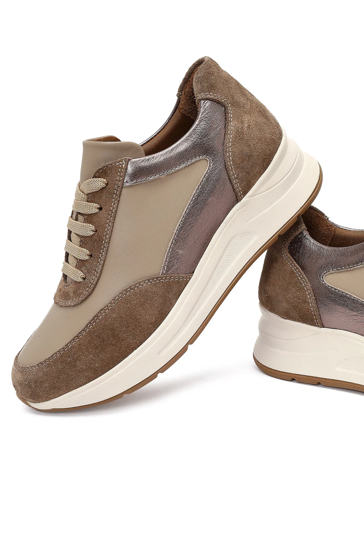 Kadın Vizon Bağcıklı Dolgu Topuklu Deri Sneaker - Image 9