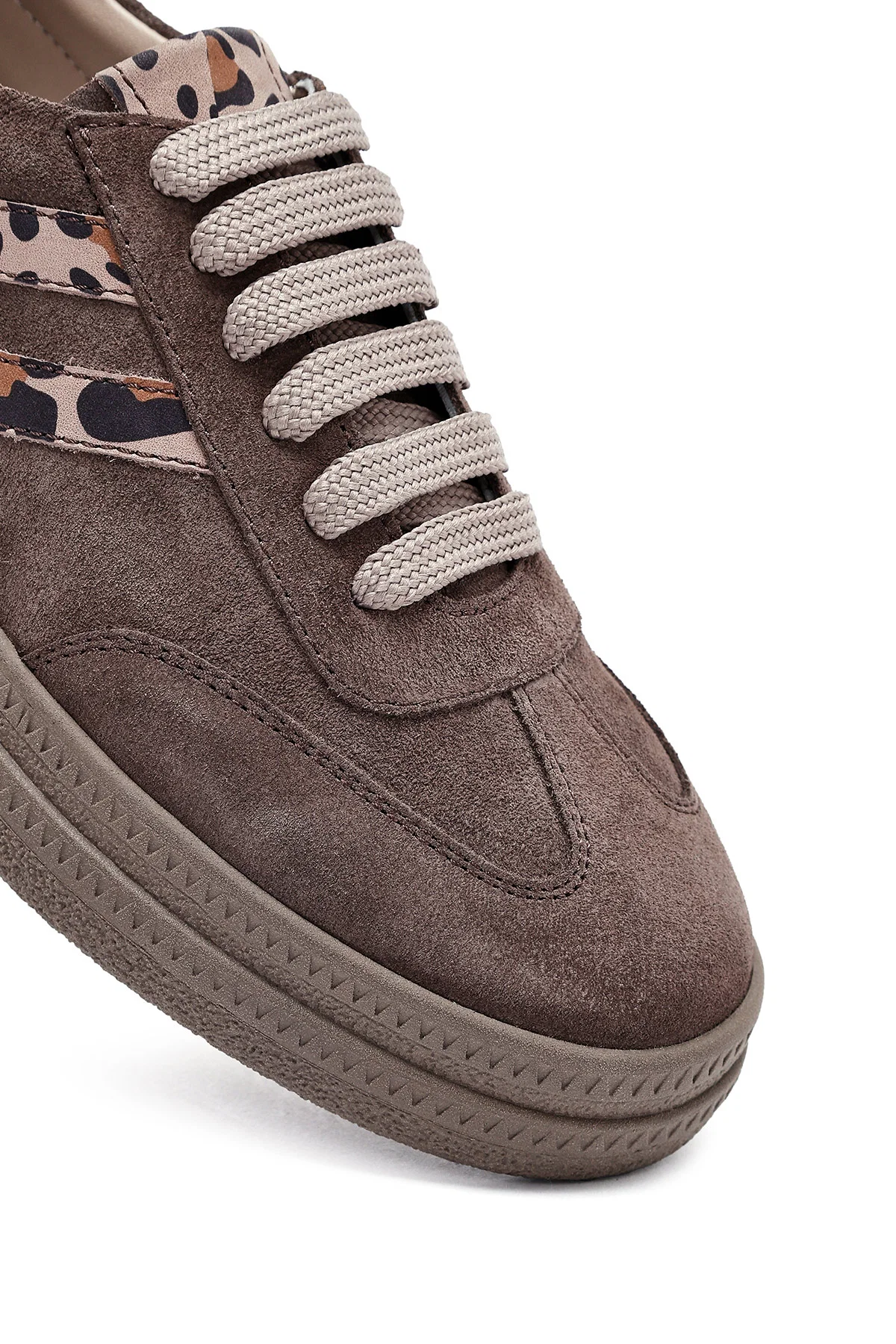Kadın Vizon Bağcıklı Süet Deri Sneaker - Image 8