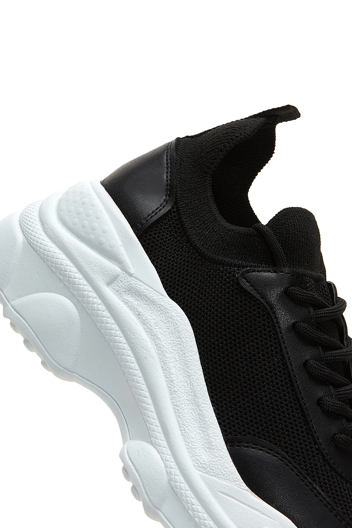Kadın Yüksek Taban Sneaker - Image 7