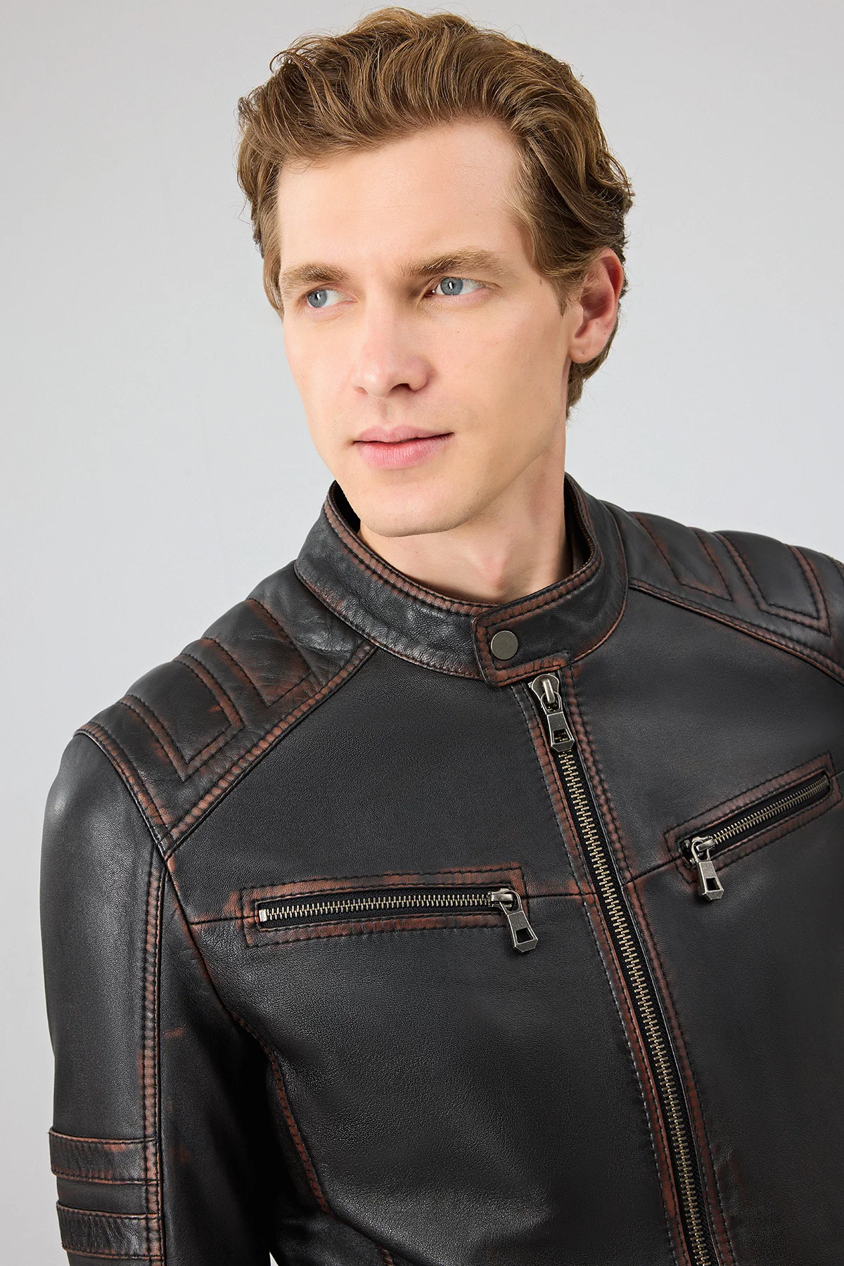 Leonard Erkek Kahverengi Vintage Slim-Fit Deri Ceket - Image 7