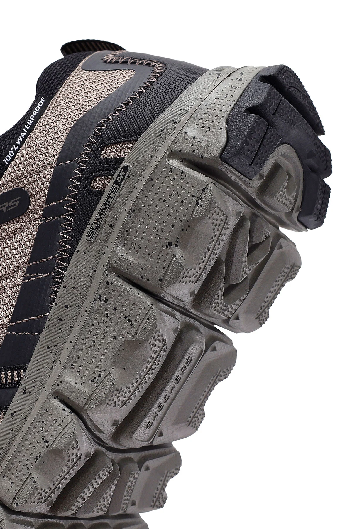 Skechers Erkek Bej Summits Bağcıklı Kalın Tabanlı Outdoor Bot - Image 9
