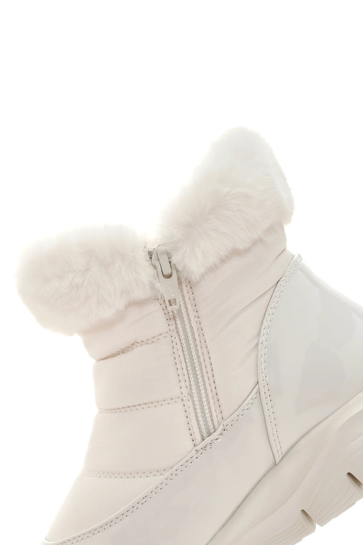 Skechers Kadın Beyaz Arch Fit Smooth - Cool Puff Rugan Kalın Tabanlı Bot - Image 9