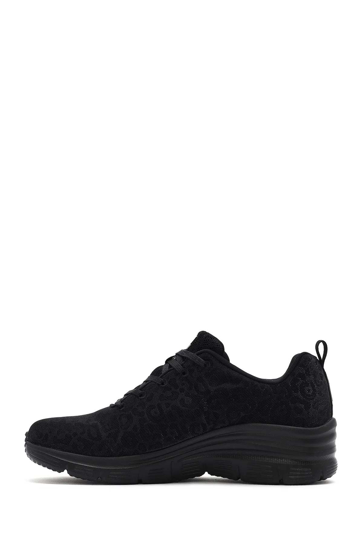 Skechers Kadın Siyah Fashion Fit Bağcıklı Kalın Tabanlı Kumaş Sneaker - Image 2