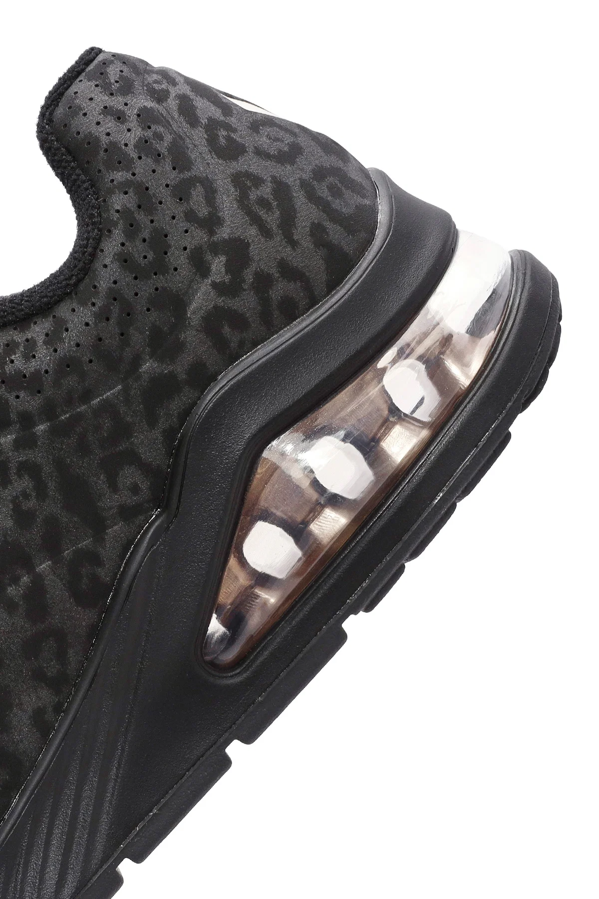 Skechers Kadın Siyah Leopar Desenli Bağcıklı Sneaker - Image 11
